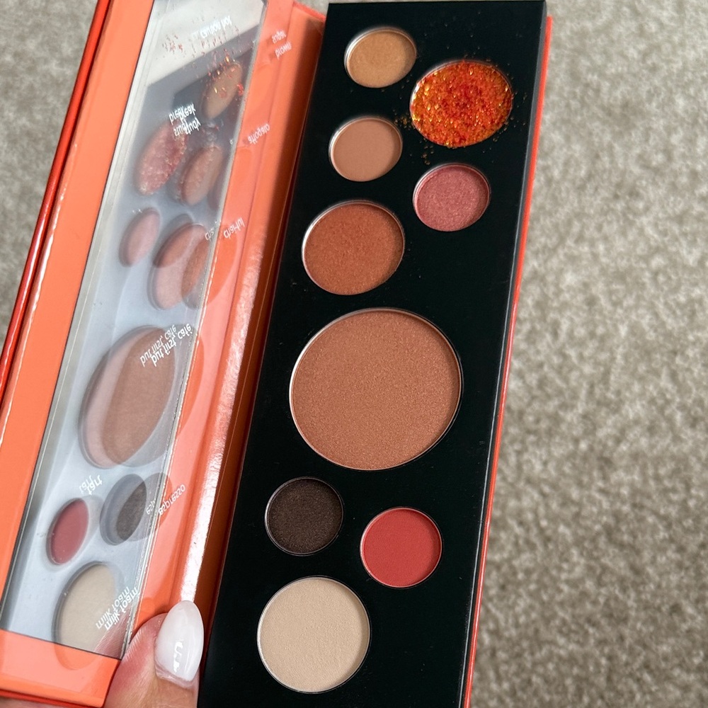touch in SOL Radiant Ember Eyeshadow Palette